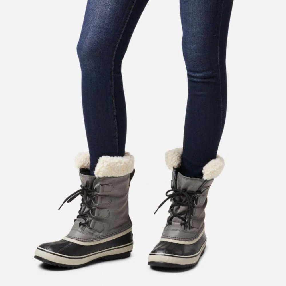 (New) Sorel Winter Carnival Women's Snow Boot 7.5